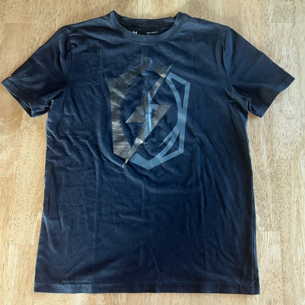Under Armour tee